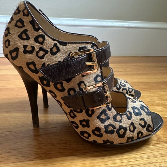 Leopard Print Peep Toe Heels - Picture 1 of 3